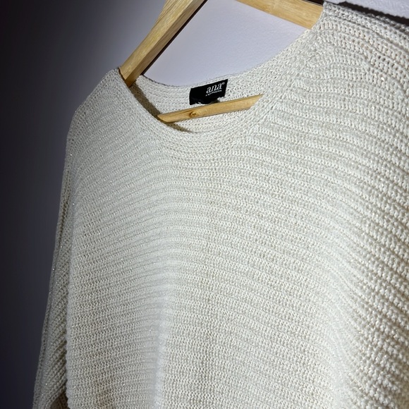 ana A New Approach Ivory Rib Knit Lightweight Women’s Sweater Gold Inlay Sz M - Picture 3 of 7